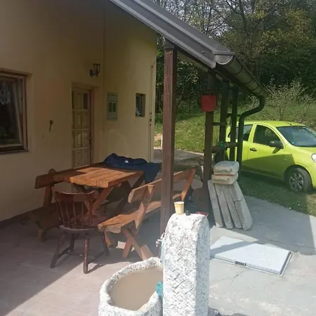 Smaragd Villa *